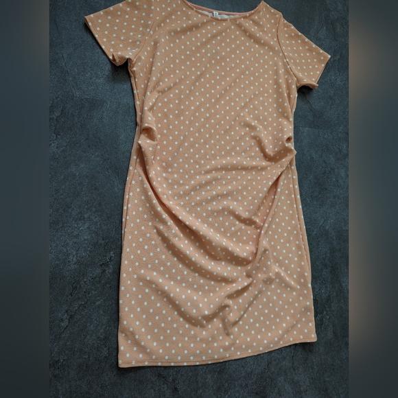 PinkBlush ruched maternity t-shirt dress peach polkadot size 2X - Picture 6 of 6
